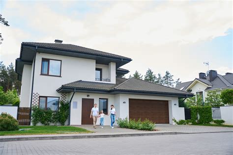 Diagram znázorňujúci meranie odstupovej vzdialenosti od hranice pozemku.