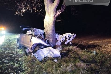 Obrázok znázorňujúci udieranie alebo náraz