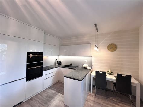 luxusný byt s balkónom v centre mesta