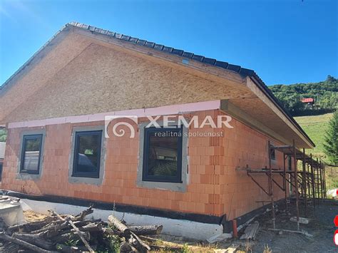 drevený rodinný dom vo výstavbe