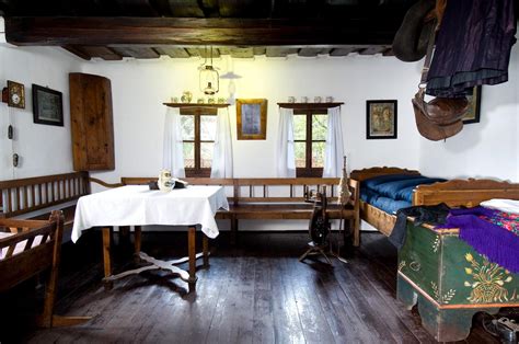 Interiér Zemplínskeho múzea - dobový nábytok