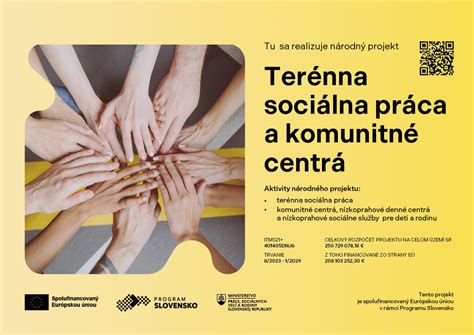 Ilustračná fotografia komunitného centra s ľuďmi rôzneho veku
