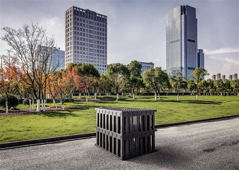 Ilustračná fotografia s mapou mesta a zelenými plochami