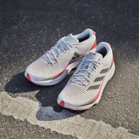 Čisto umyté bežecké topánky