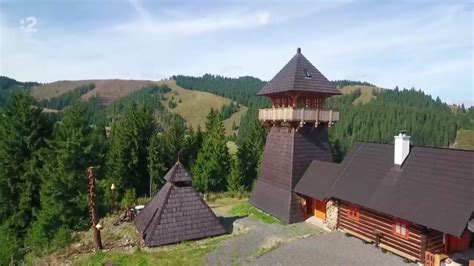 Malebná obec Nižná Boca v horskom prostredí