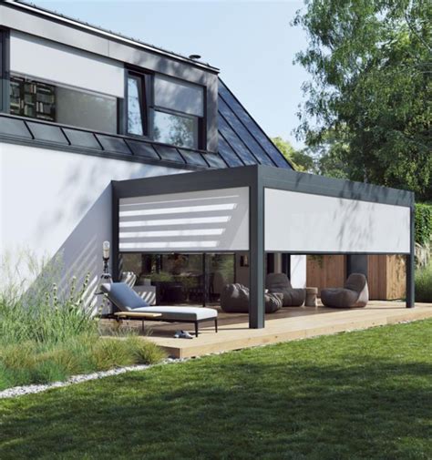 Moderná bioklimatická pergola s nastaviteľnými žalúziami