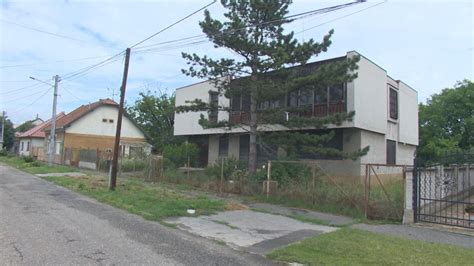 Pohľad na apartmán Alenka v Štúrove s blízkym Dunajom v pozadí