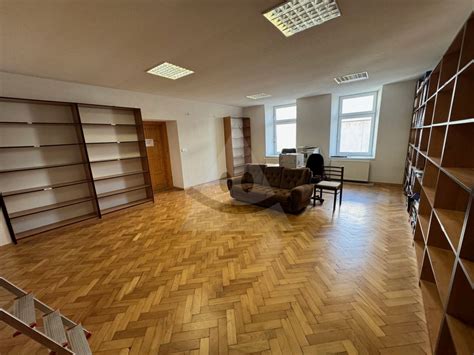 Moderná kancelária v centre Liptovského Mikuláša