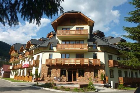 Výstavba apartmánových domov v lyžiarskom stredisku