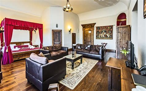 Interiér luxusného hotela vo Vígľašskom zámku