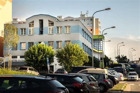 Mandelapark v Almere na streche podzemnej garáže