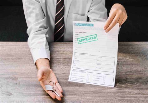 Infografika porovnávajúca práva a povinnosti nájomcu a prenajímateľa.