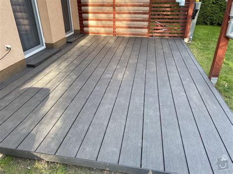 Inšpirácia: Minimalistická WPC terasa s integrovaným záhonom