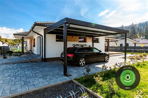 Plechový prístrešok pre nákladné vozidlá