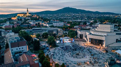 Nitra s výhľadom na hrad