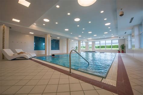 moderné wellness centrum s bazénom