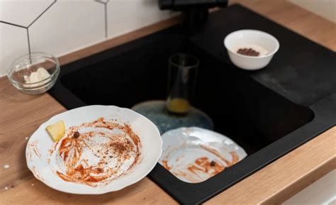 Obrázok zobrazujúci čistú kuchyňu ako prevenciu