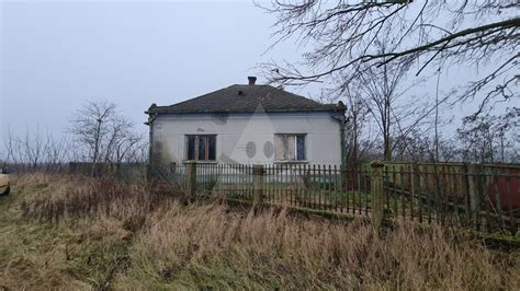 starší rodinný dom s pozemkom