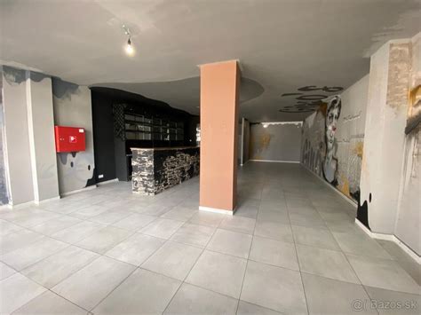 Interiér obchodného priestoru vhodného na showroom