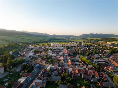 Centrum mesta Senica s administratívnymi budovami