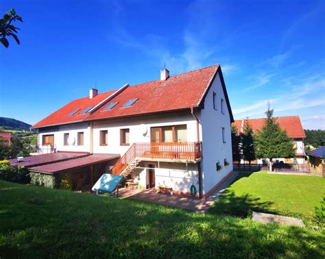 Pohľad na rodinný dom v Hornej Ždani z prednej časti
