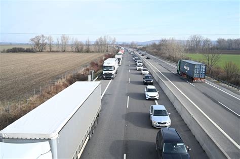 Vodiaca stena na diaľnici