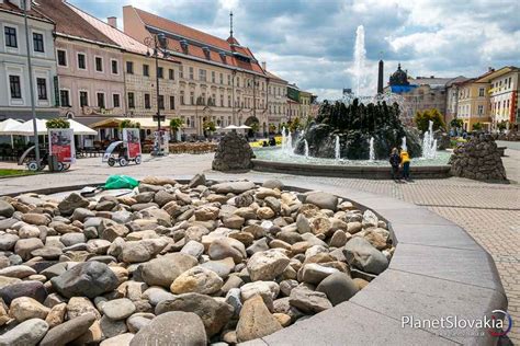 Detailný pohľad na fontánu na Ľudovom námestí