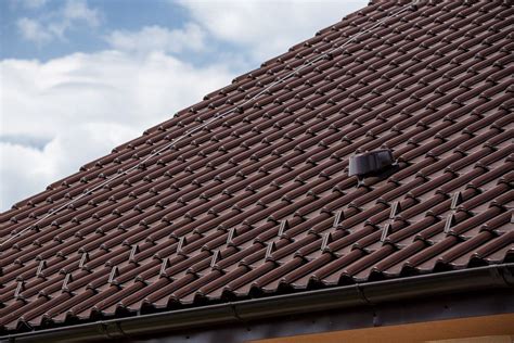 Pálená škridla na dome