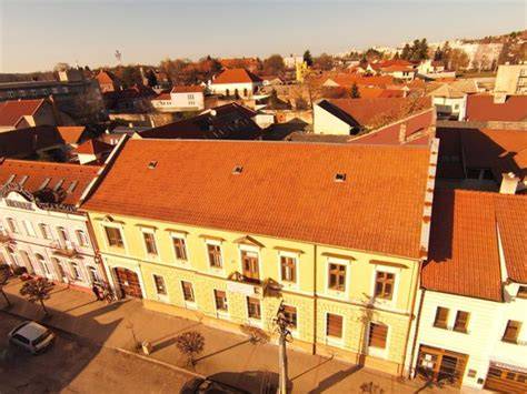Historická budova Šahy
