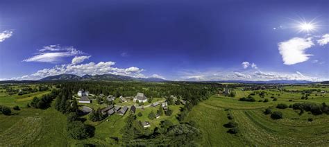 panoráma Liptova s horami a jazerom