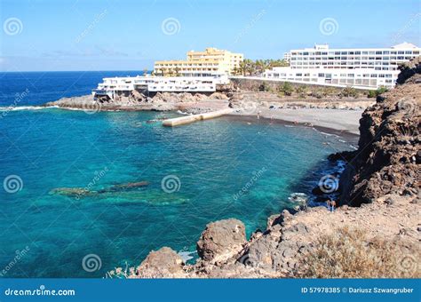 Pokojná pláž Playa de Ajabo v Callao Salvaje