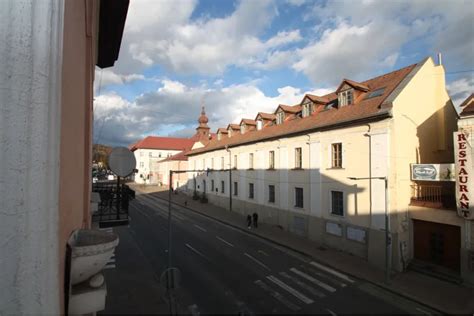 Námestie generála M. R. Štefánika v Brezne