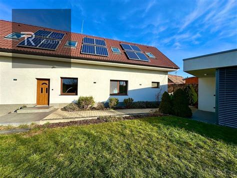 Ilustrácia nízkoenergetického domu s modernou prístavbou