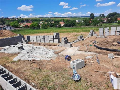 Stavebný proces montovaného domu