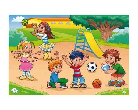 Deti hrajúce sa na modernom školskom ihrisku