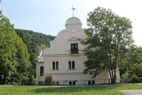 Tihányiovský kaštieľ v Radvani