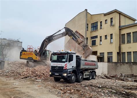 Demolačné práce v byte