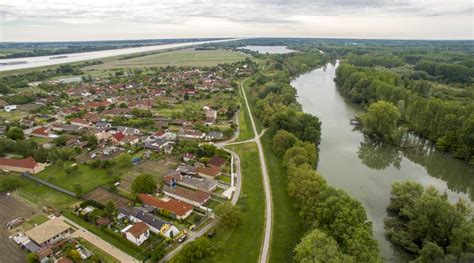 Vojka nad Dunajom - pohľad na obec