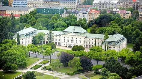 Budova katastrálneho úradu v Revúcej