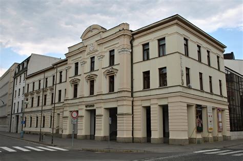 Sokol na streche Divadla Jozefa Gregora Tajovského vo Zvolene