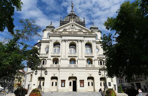 architektúra a divadlo