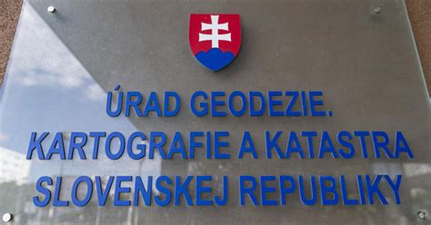 Logo Úradu geodézie, kartografie a katastra SR