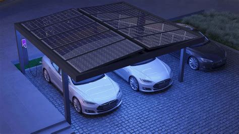 Ilustrácia modernej garáže s fotovoltaickými panelmi na streche