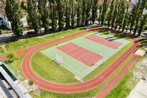 Športové ihrisko s multifunkčným využitím