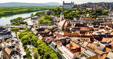 Panorama mesta Bratislava z výšky