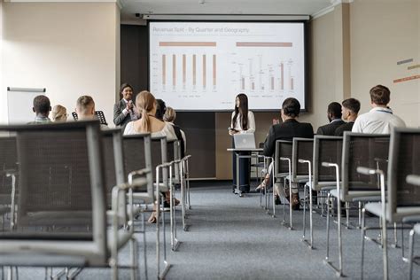 Rôzne usporiadania konferenčnej miestnosti
