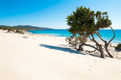 pláž Porto Pino Sardínia