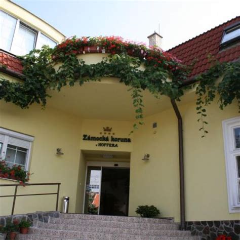 Exteriér Hotela Zámocká Koruna