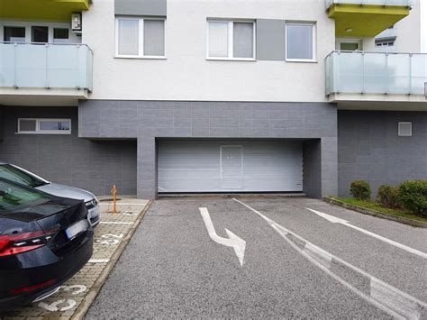 Garážové státie v mestskej zástavbe