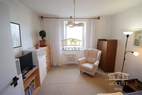 Interiér obývacej izby v 3-izbovom byte